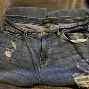 Judy Blue Boyfriend fit, size 15/32, heavy distressing